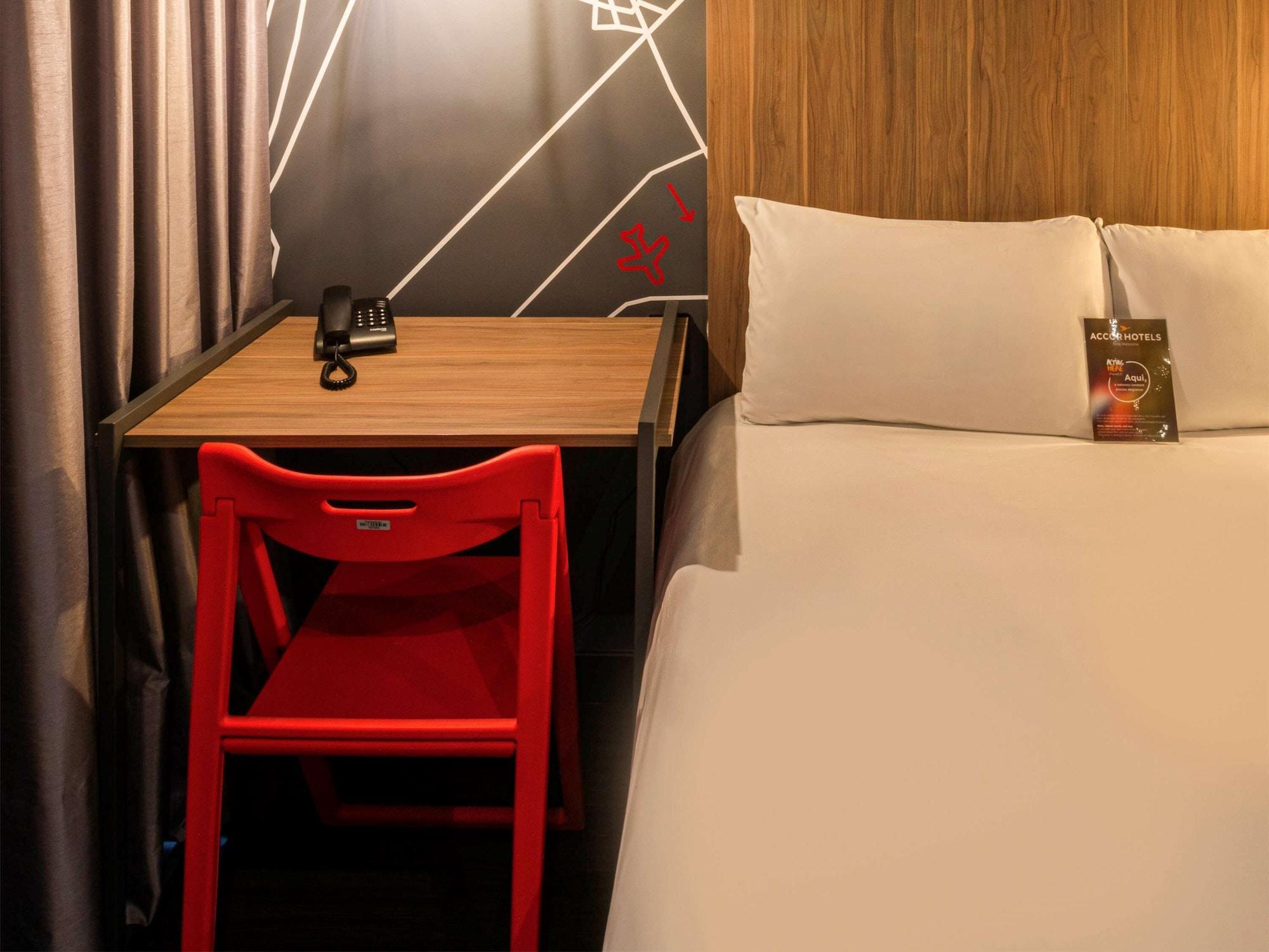 Ibis Curitiba Batel Hotel Bagian luar foto