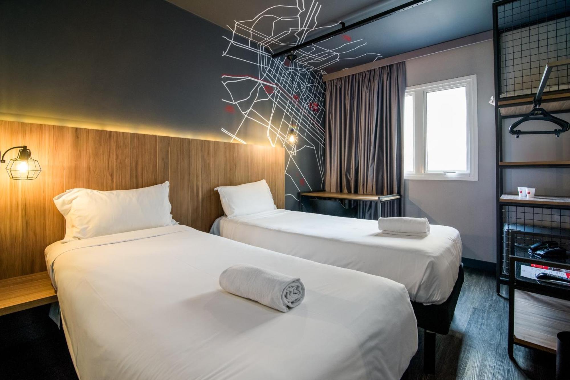 Ibis Curitiba Batel Hotel Bagian luar foto